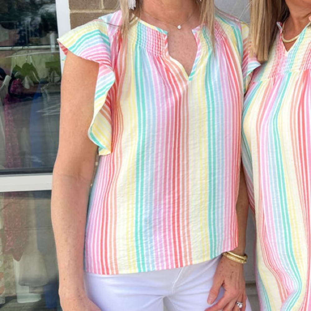 Michelle Mcdowell Rainbow Blouse Women’s M Short Sleeves Flutter Lovely Striped